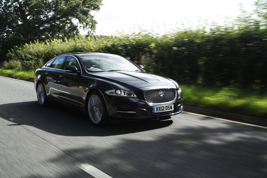  Jaguar XJ 2012 года  (UK) (фото 114 из 121)